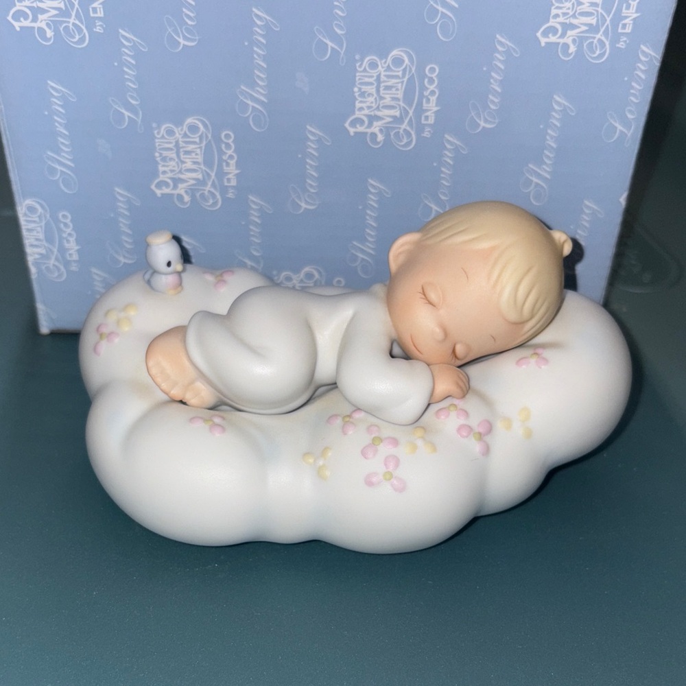 Precious Moments Cream and White Baby on Cloud “Safe in the Arms of Jesus”